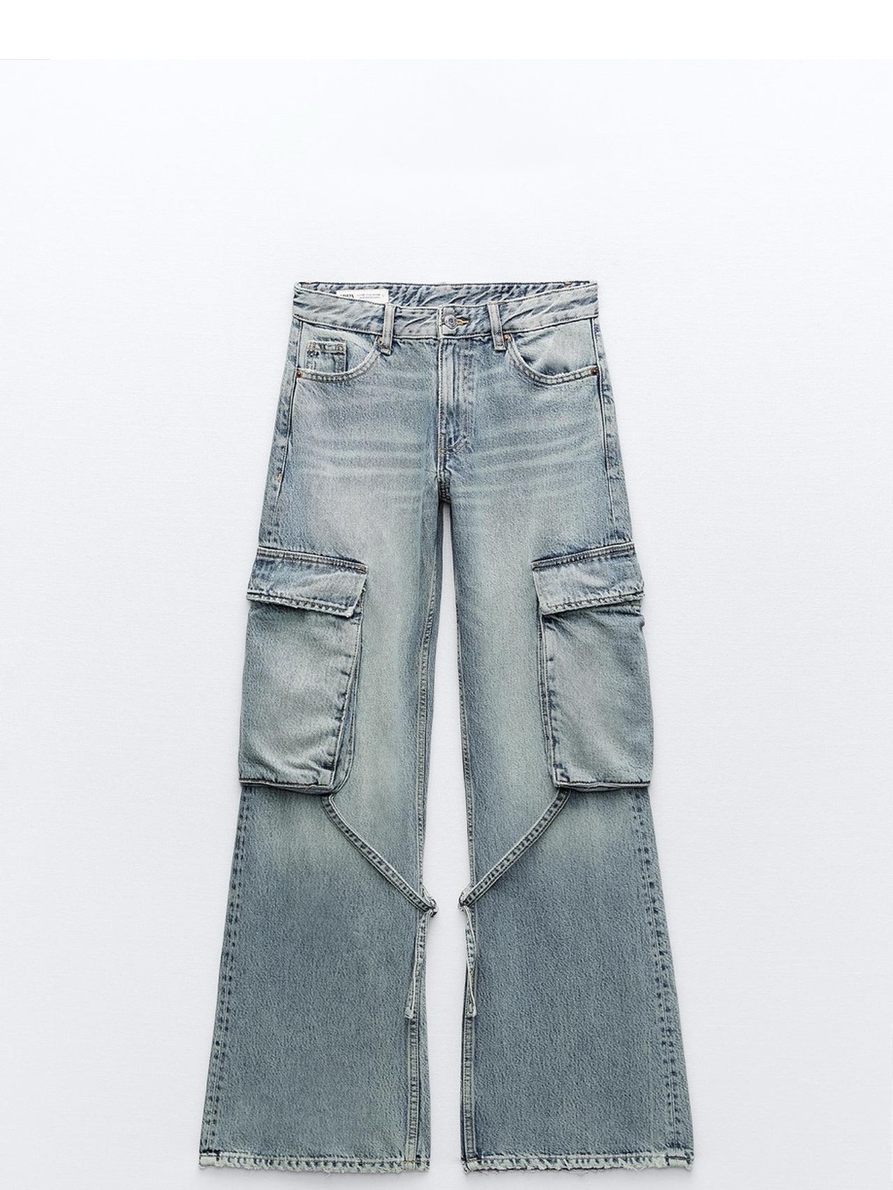 Zara MID-RISE TRE CARGO JEANS